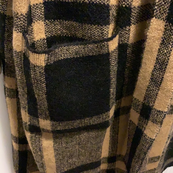 Sweater - Picture 3 of 6